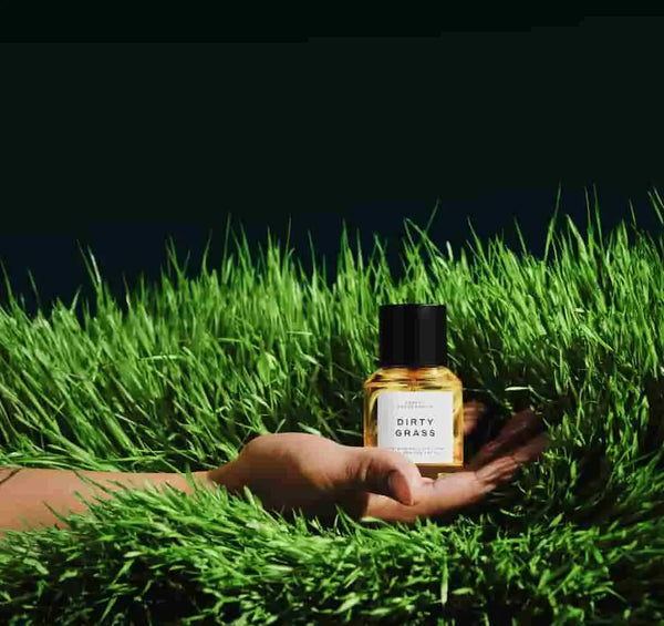 Dirty Grass Parfum – The Alchemist's Kitchen